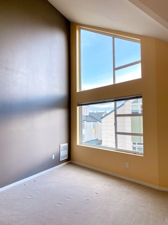 Building Photo - 15235 NE 81st Way