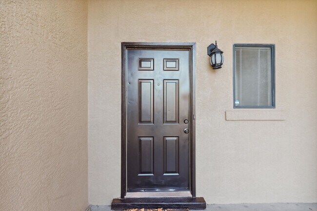 Foto del edificio - Remodeled Rio Rancho Beauty | Refrigerated...