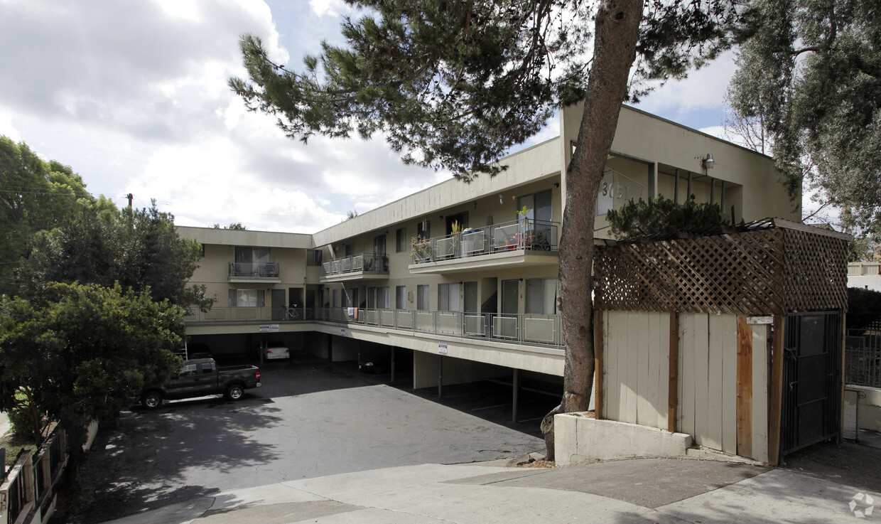 Foto principal - 3051 Hawthorn St
