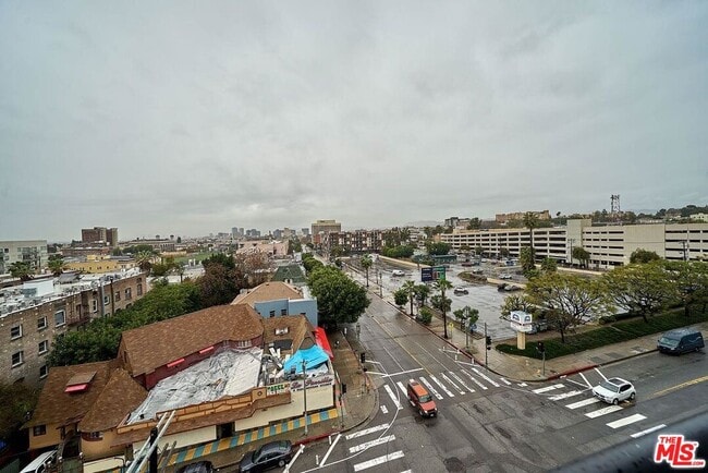Building Photo - 1234 Wilshire Blvd