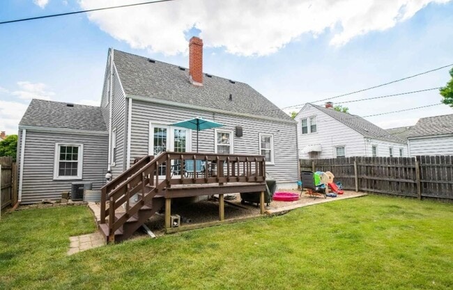 Building Photo - W circle Rd