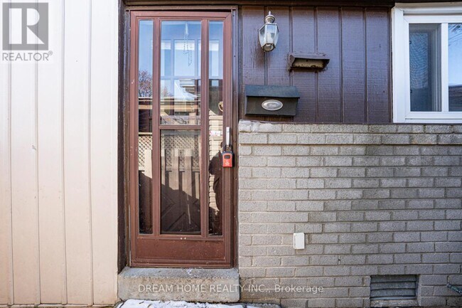 Building Photo - 22 Hazelglen Ct