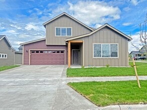 Building Photo - 178 Goldcrest Ln
