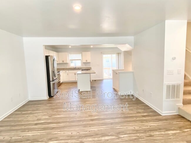 Building Photo - 22 Manilla Cir