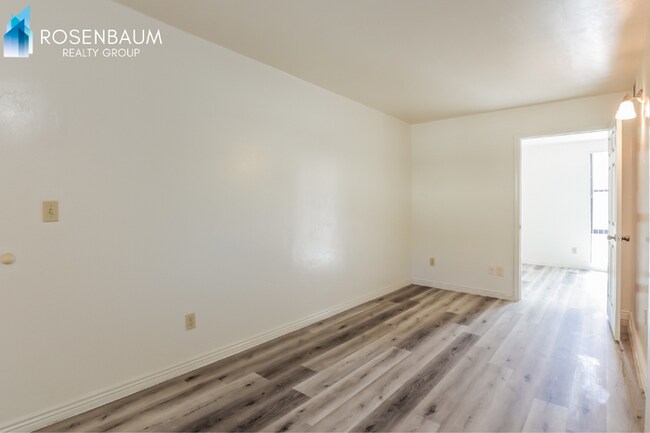 Building Photo - 770 N Dodge Blvd