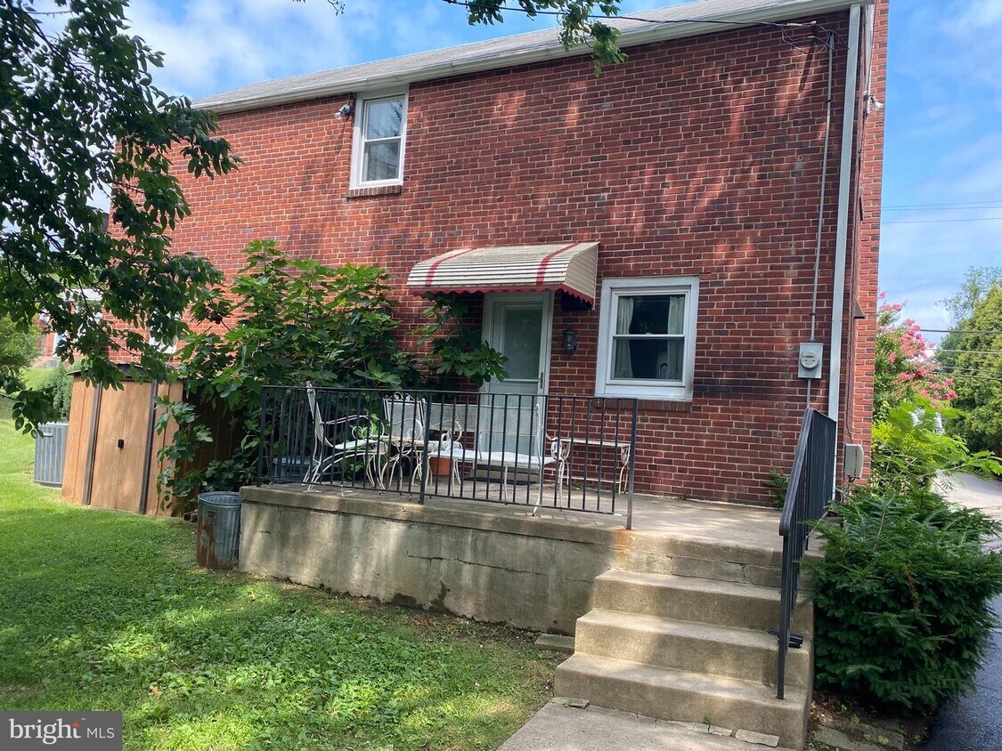 7 E Manoa Rd, Havertown, PA 19083 House Rental in Havertown, PA