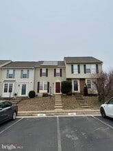 Building Photo - 16946 Monmouth Ct