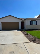Building Photo - 1913 E Evening Glow Ave