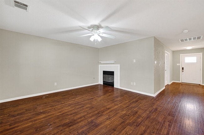 Building Photo - 3934 Brook Garden Ln