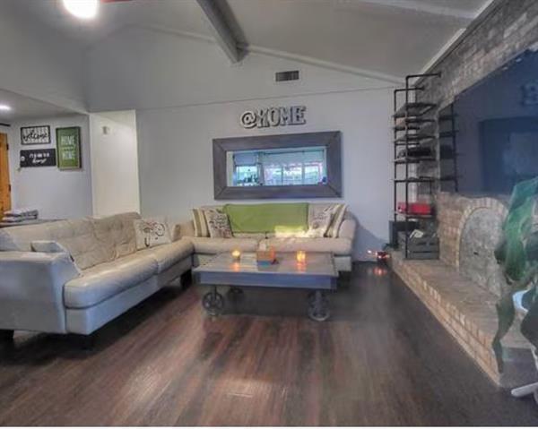 Foto del edificio - 816 Firestone Ln