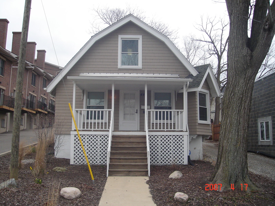 Building Photo - 441 S Ashley St