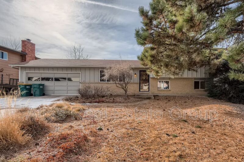 3135 Montebello Dr W, Colorado Springs, CO 80918 House Rental in