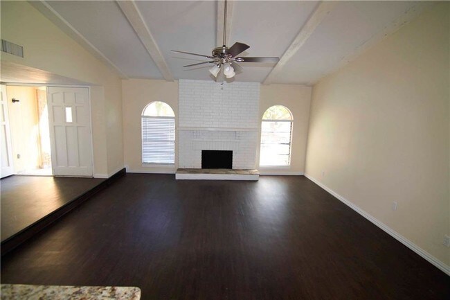 Foto del edificio - 11627 Cotillion Dr