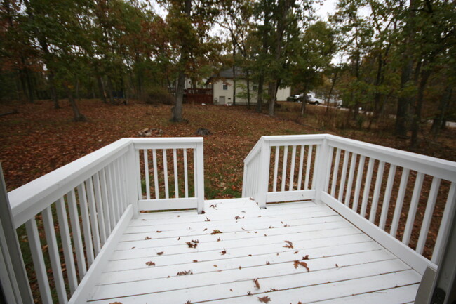 Building Photo - 3 bedroom home in Lake Ozark