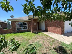 Building Photo - 3509 Lauren St