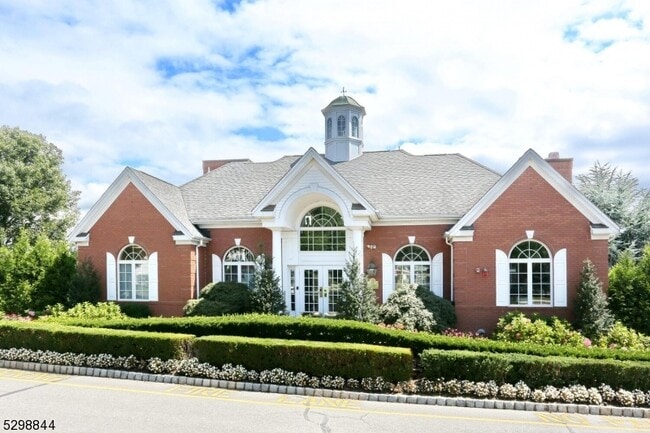 Building Photo - 201 Swathmore Dr