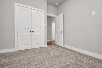 Building Photo - 21030 Shore Oak Dr