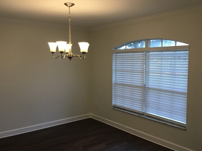 Foto del edificio - 71 Spring Ridge Dr