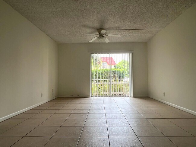 Foto del edificio - 501 SE 8th St