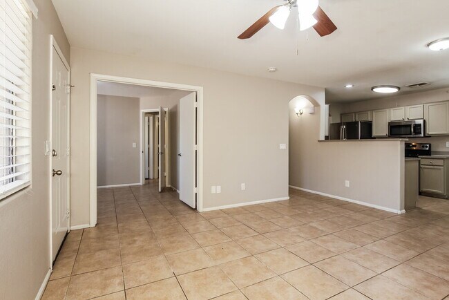 Foto del edificio - 12508 W Windsor Blvd
