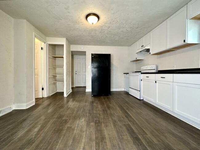 Foto del edificio - Charming 2 Bedroom 1 Bath Single Family Home!