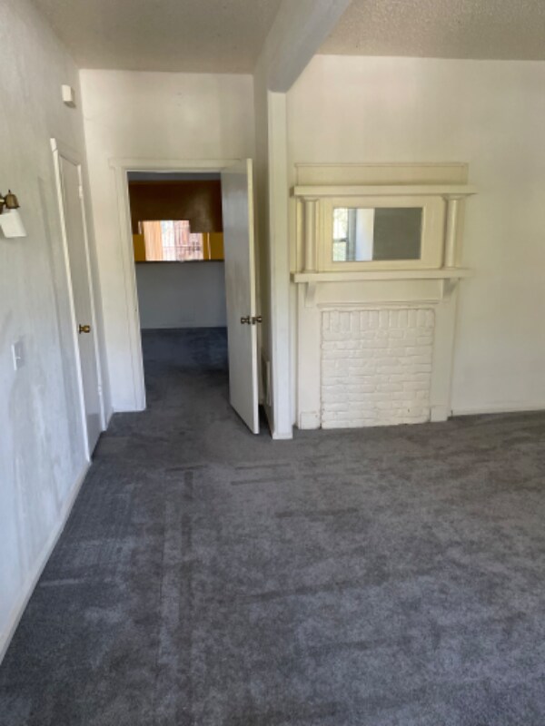 Building Photo - 673 33rd St