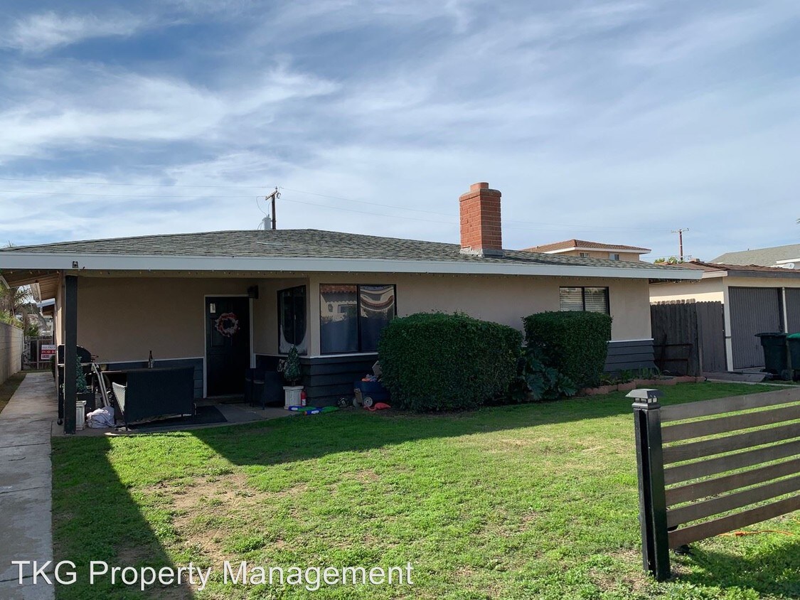 231 Knox St, Costa Mesa, CA 92660 Condo for Rent in Costa Mesa, CA