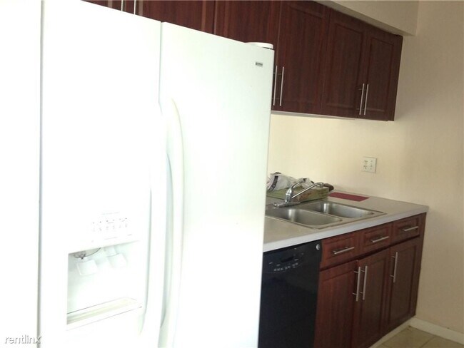Foto del edificio - 2 br, 2 bath Condo - 433 SW 86th Ave Apt 1...