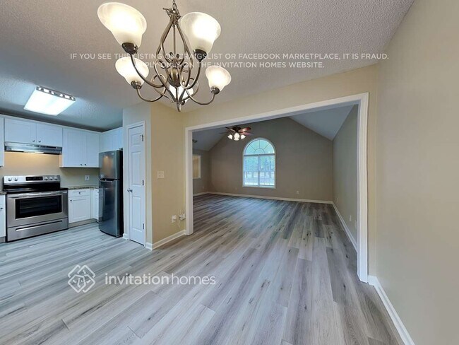 Foto del edificio - 432 Meadowbrook Dr
