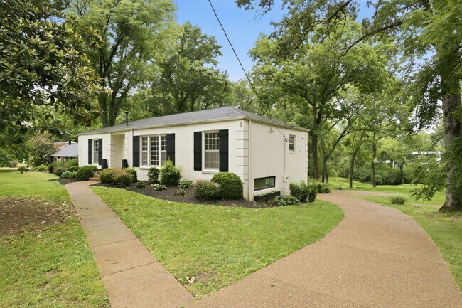 Foto del edificio - West Meade Rental