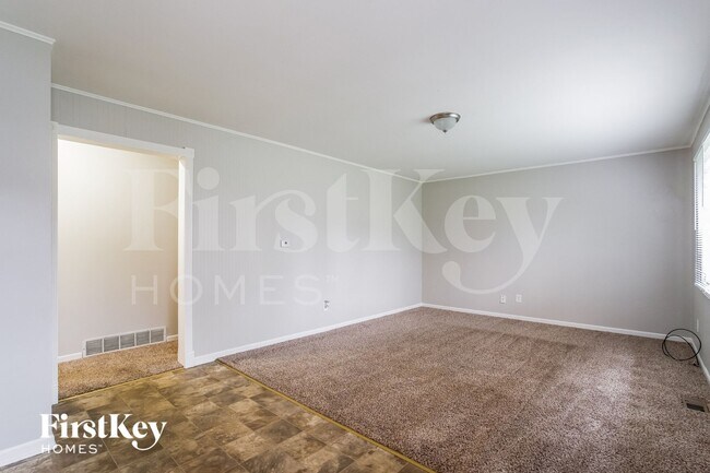 Foto del edificio - 104 E Oak St