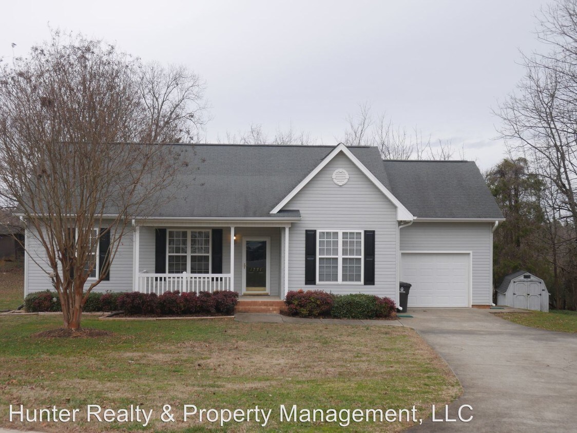 Foto principal - 3 br, 2 bath House - 1771 Tori Lane