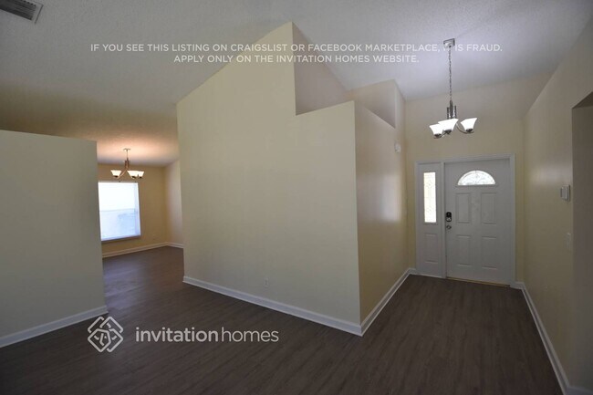 Building Photo - 9419 SW 18th St