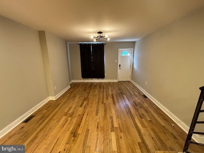 Building Photo - 1213 W William St