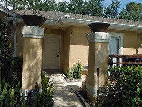 Building Photo - 1317 Lucaya Cir