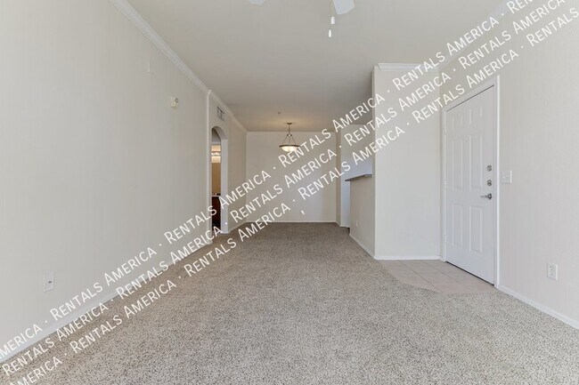Building Photo - Cute one bedroom with patio