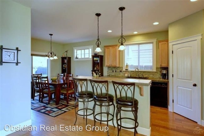 Building Photo - 3 br, 2.5 bath House - 3779 NE Purcell Blvd.