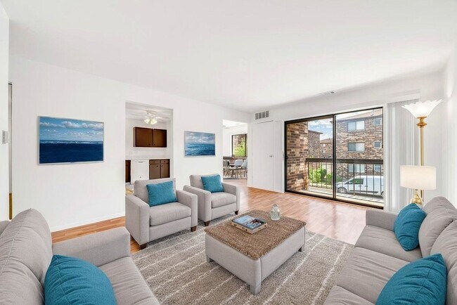 Foto del edificio - 9102 Franklin Ct