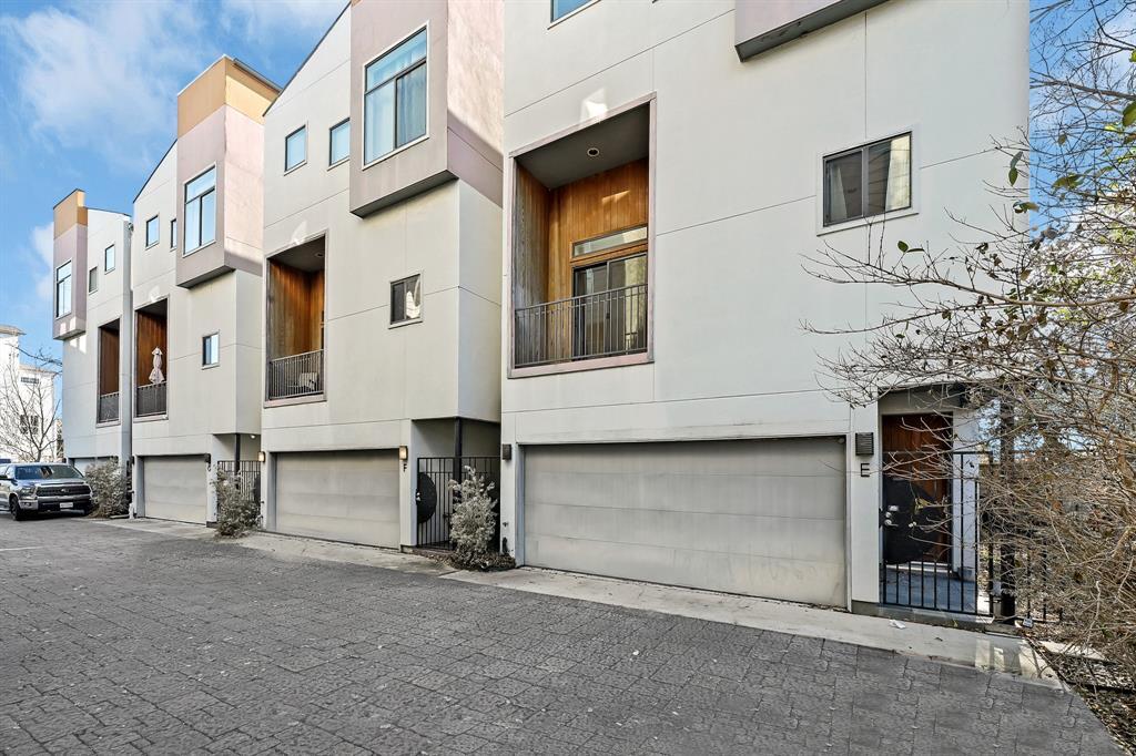 2010 Blodgett St, Houston, TX 77004 House Rental in Houston, TX