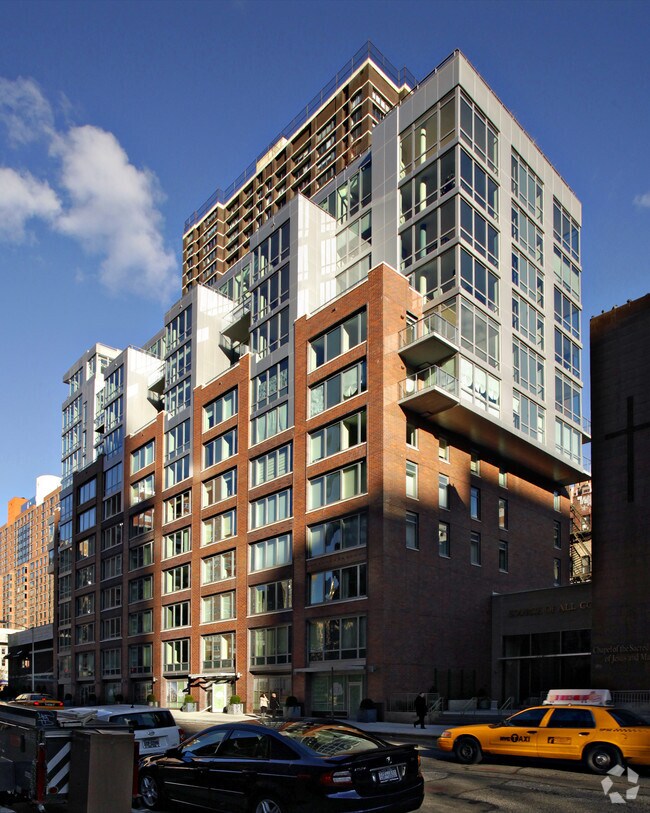 Building Photo - 303 Residences