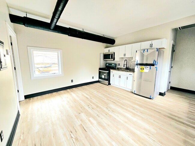 Building Photo - 486 Franklin St