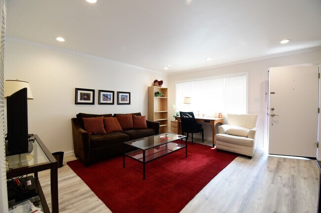 Foto del edificio - 868  - 874 S California Ave, Palo Alto, CA...