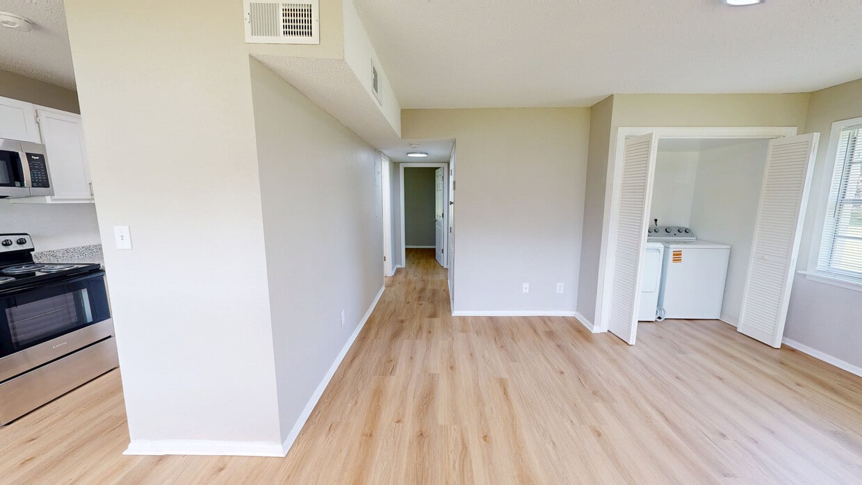 Photo - The Oaklyn Apartments