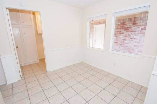 Building Photo - 20226 Kingsland Blvd