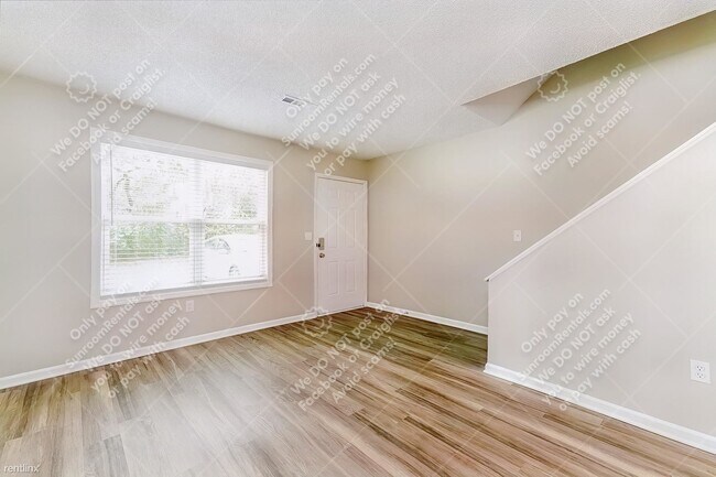 Foto del edificio - 2 br, 1.5 bath Townhome - 525 Stinson Dr A...