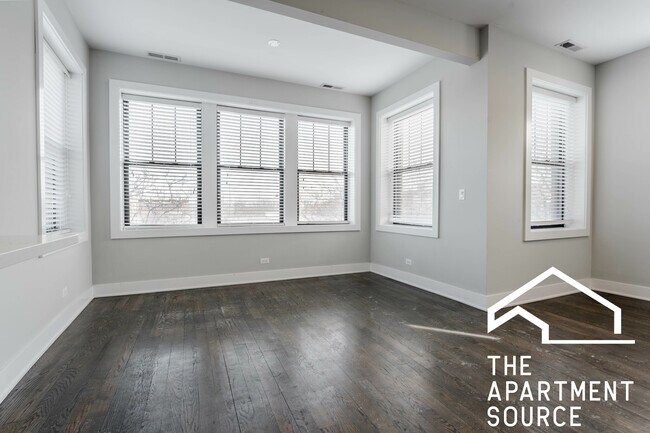 Foto del edificio - 2626 N Rockwell St
