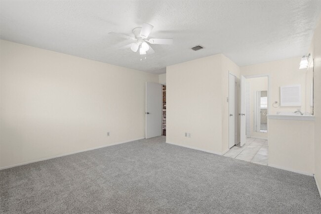 Building Photo - 1418 Crawley Ct
