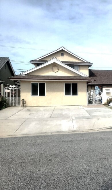 Building Photo - 24719 Island Ave