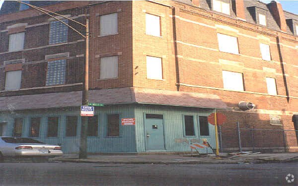 Building Photo - 2109-2111 S Halsted St