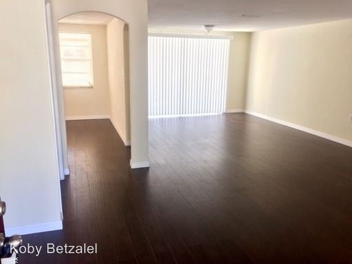 Building Photo - 7500 San Moritz Dr